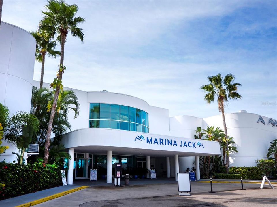 В аренду: $4,000 (2 спален, 2 ванн, 1911 Квадратных фут)