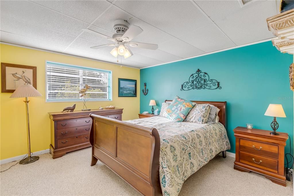 For Rent: $2,700 (5 beds, 2 baths, 2311 Square Feet)