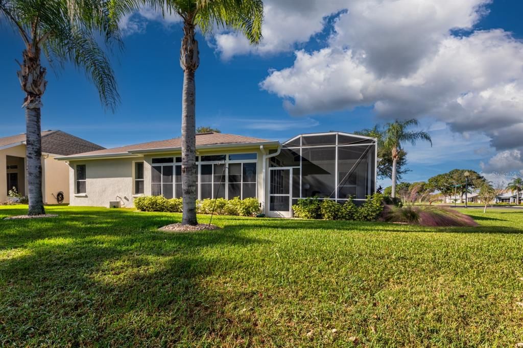 Active With Contract: $330,000 (3 beds, 2 baths, 2003 Square Feet)