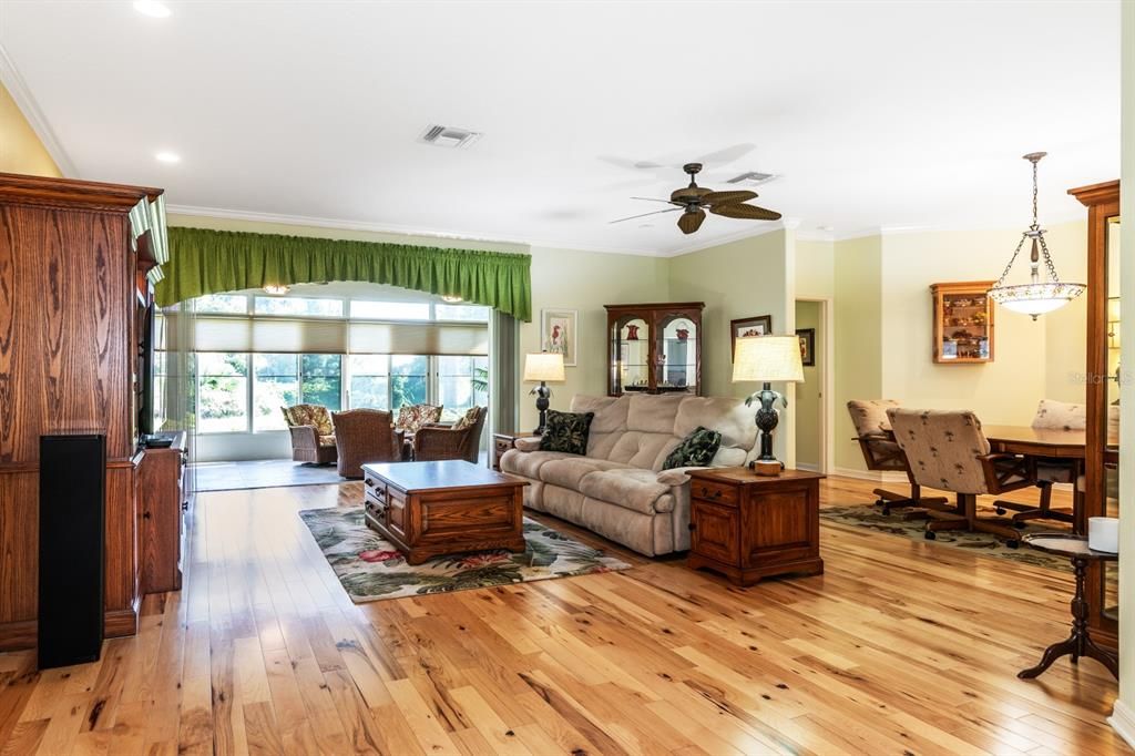 Active With Contract: $330,000 (3 beds, 2 baths, 2003 Square Feet)