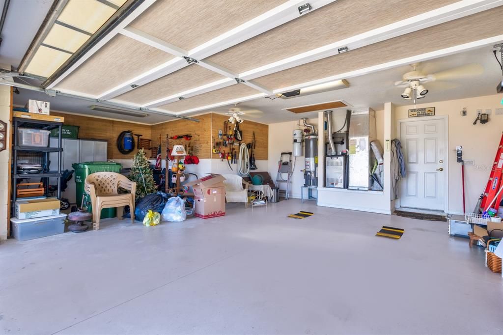 Active With Contract: $330,000 (3 beds, 2 baths, 2003 Square Feet)