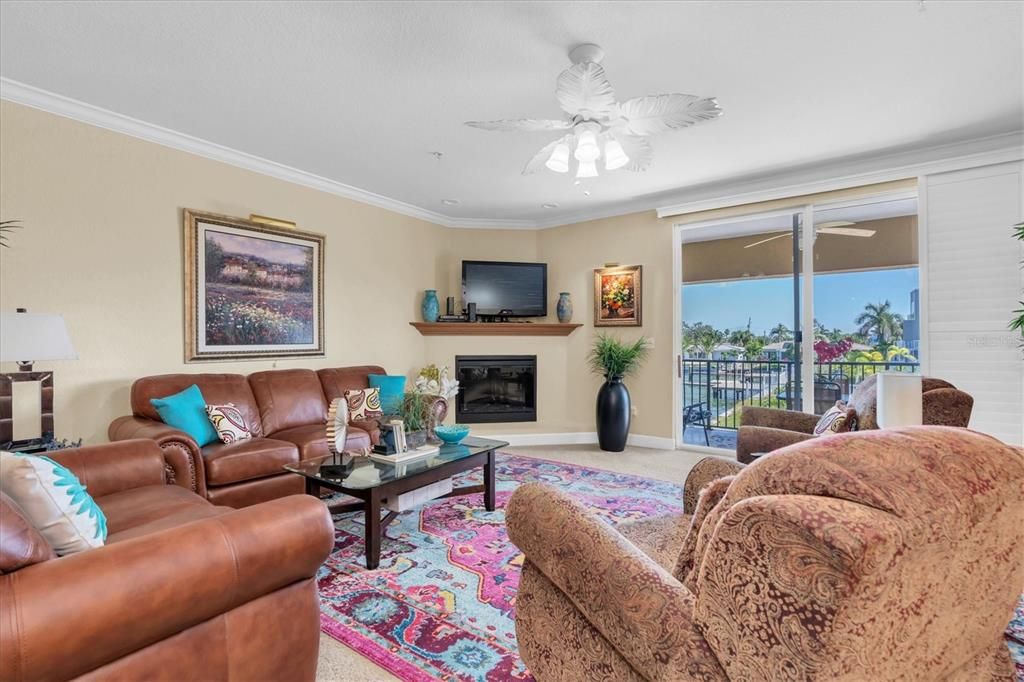 В аренду: $6,000 (3 спален, 3 ванн, 2738 Квадратных фут)