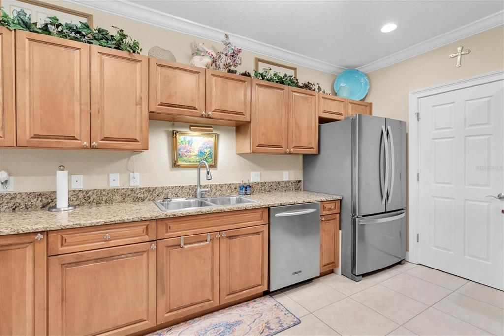 В аренду: $6,000 (3 спален, 3 ванн, 2738 Квадратных фут)