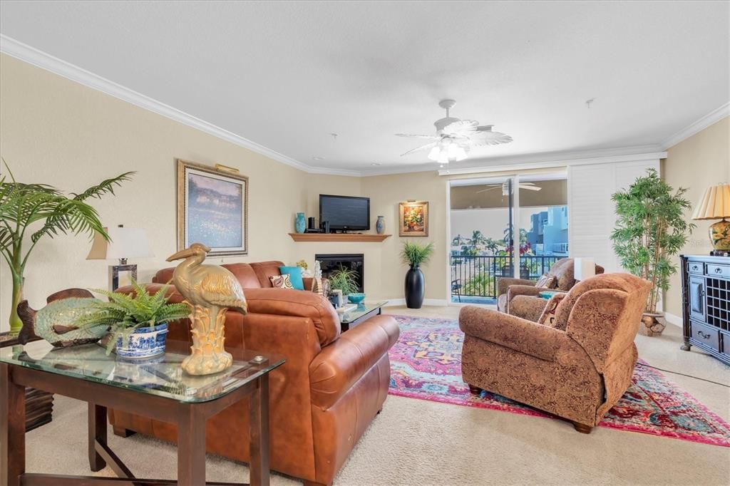 В аренду: $6,000 (3 спален, 3 ванн, 2738 Квадратных фут)