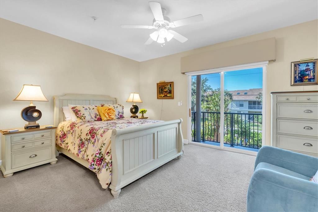 В аренду: $6,000 (3 спален, 3 ванн, 2738 Квадратных фут)