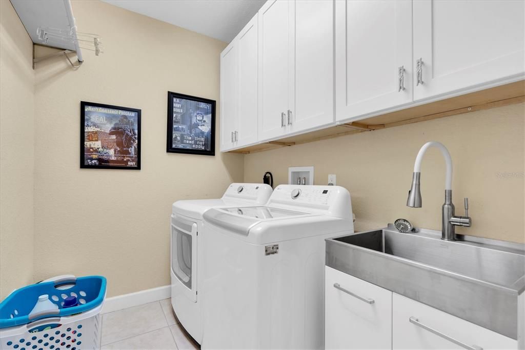 В аренду: $6,000 (3 спален, 3 ванн, 2738 Квадратных фут)