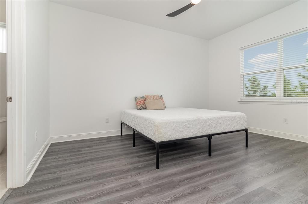 For Sale: $924,900 (5 beds, 3 baths, 3224 Square Feet)