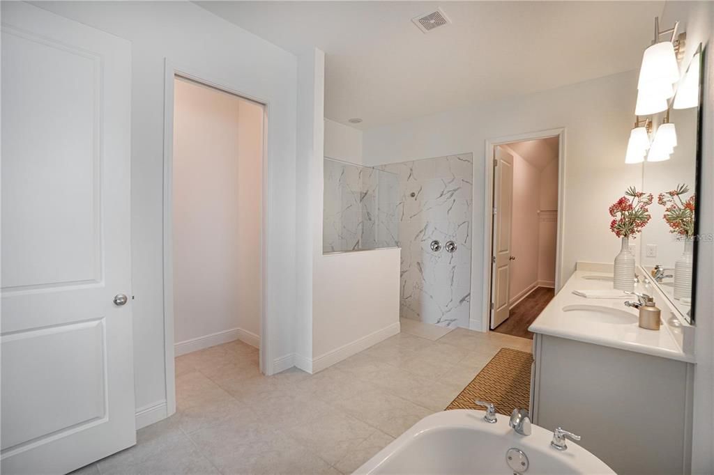 For Sale: $924,900 (5 beds, 3 baths, 3224 Square Feet)