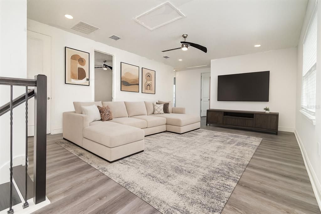 For Sale: $924,900 (5 beds, 3 baths, 3224 Square Feet)