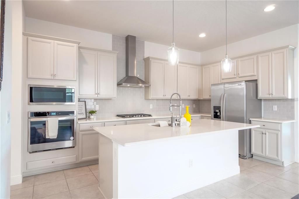 For Sale: $924,900 (5 beds, 3 baths, 3224 Square Feet)