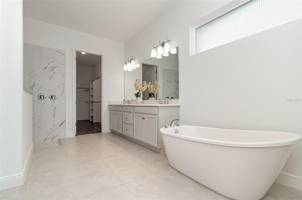 For Sale: $924,900 (5 beds, 3 baths, 3224 Square Feet)