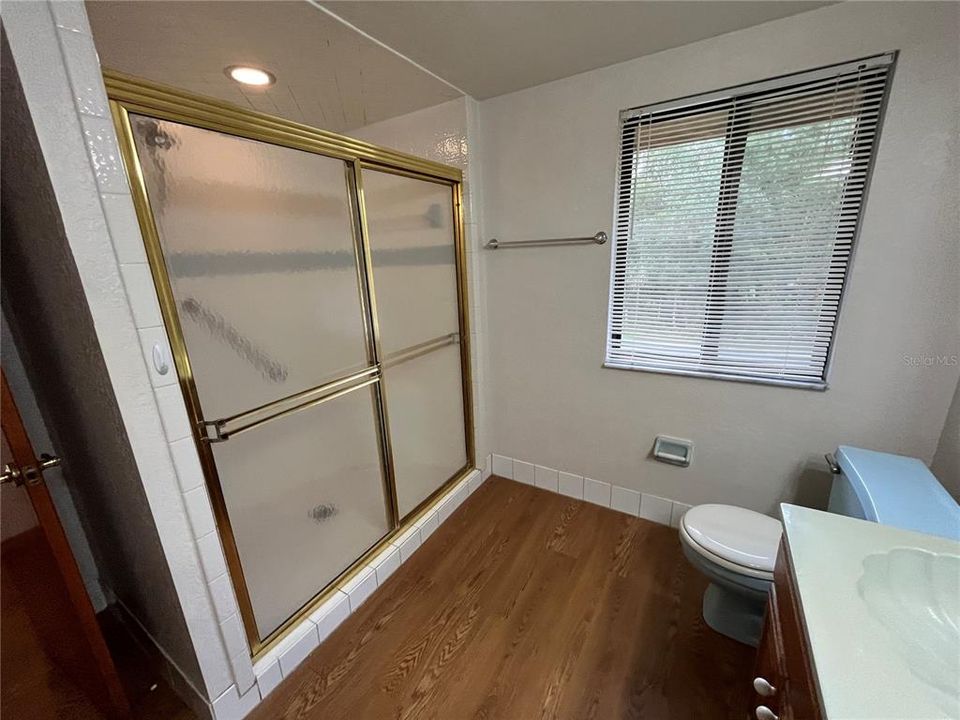 For Rent: $2,000 (3 beds, 2 baths, 1850 Square Feet)