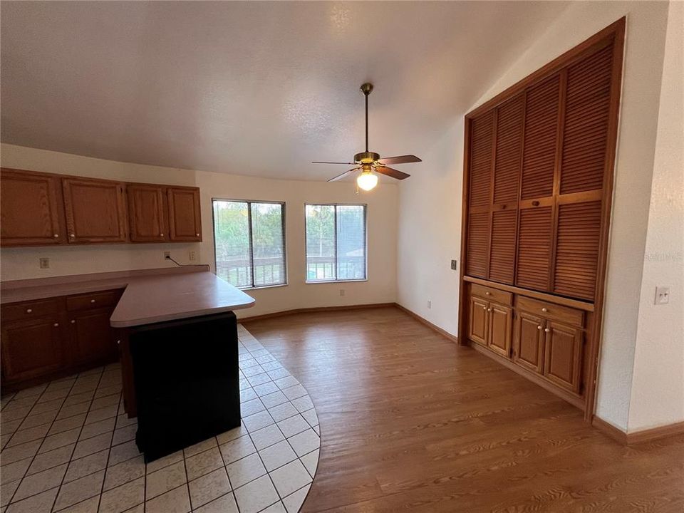 For Rent: $2,000 (3 beds, 2 baths, 1850 Square Feet)