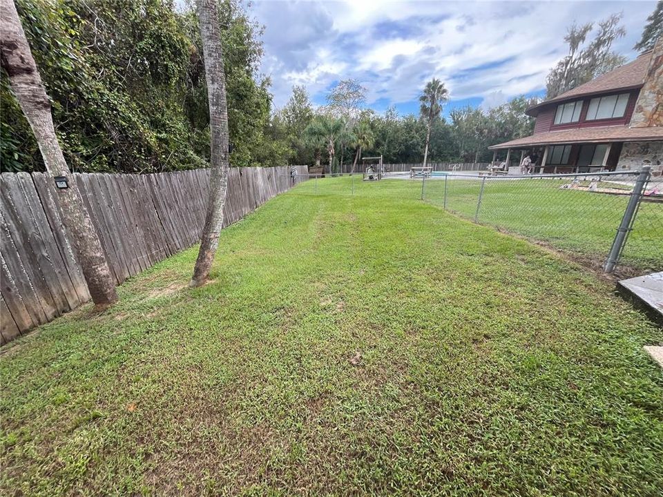 For Rent: $2,000 (3 beds, 2 baths, 1850 Square Feet)