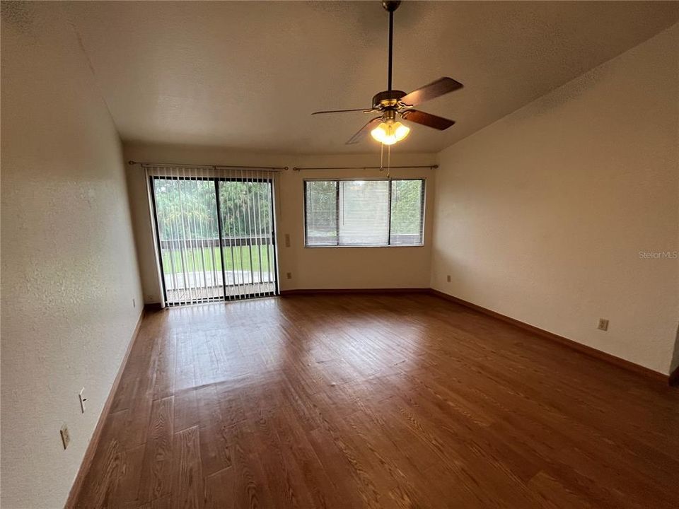 For Rent: $2,000 (3 beds, 2 baths, 1850 Square Feet)