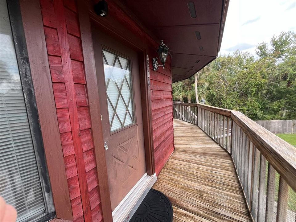 For Rent: $2,000 (3 beds, 2 baths, 1850 Square Feet)