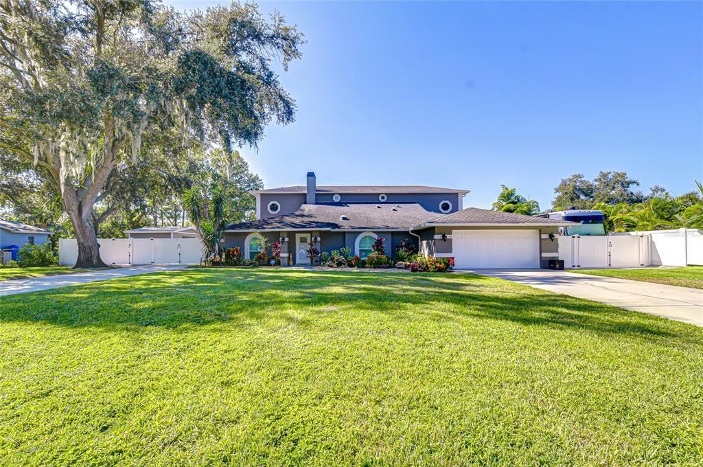 待售: $1,299,000 (6 贝兹, 4 浴室, 4690 平方英尺)