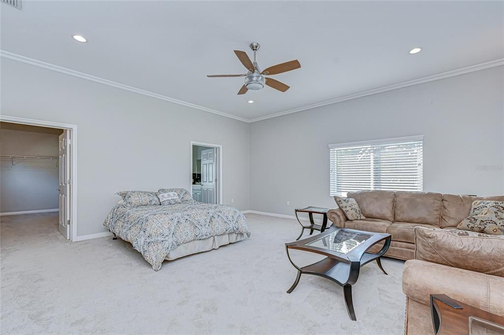 待售: $1,299,000 (6 贝兹, 4 浴室, 4690 平方英尺)