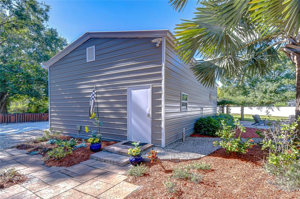 待售: $1,299,000 (6 贝兹, 4 浴室, 4690 平方英尺)