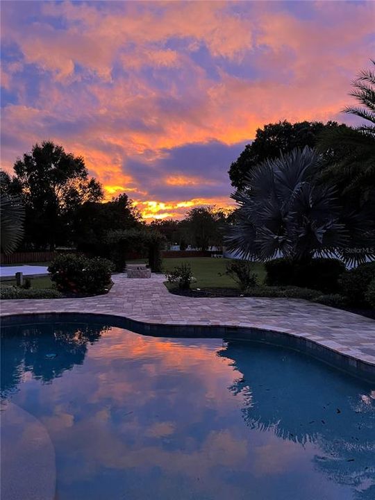 待售: $1,299,000 (6 贝兹, 4 浴室, 4690 平方英尺)