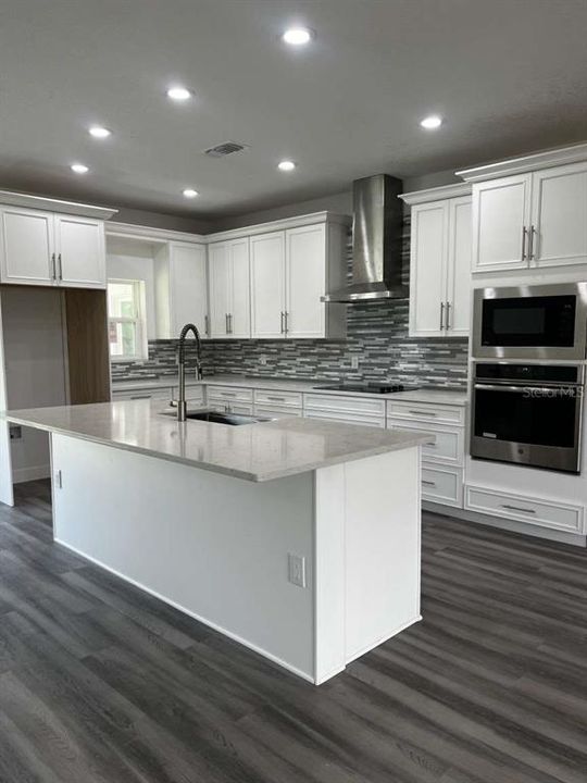 For Sale: $329,000 (4 beds, 4 baths, 1787 Square Feet)