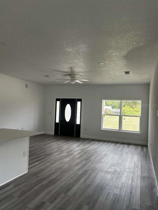 For Sale: $329,000 (4 beds, 4 baths, 1787 Square Feet)