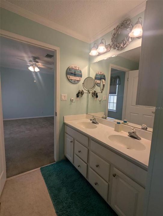 For Sale: $175,000 (2 beds, 2 baths, 1296 Square Feet)