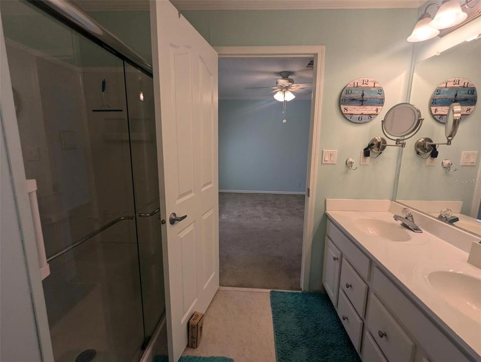 For Sale: $175,000 (2 beds, 2 baths, 1296 Square Feet)