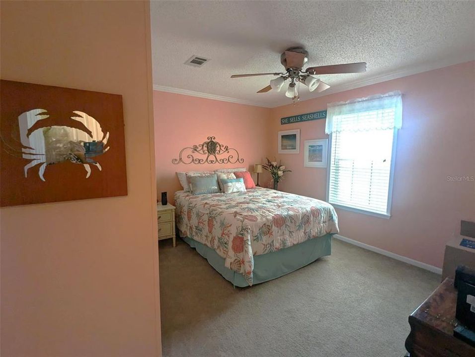 For Sale: $175,000 (2 beds, 2 baths, 1296 Square Feet)