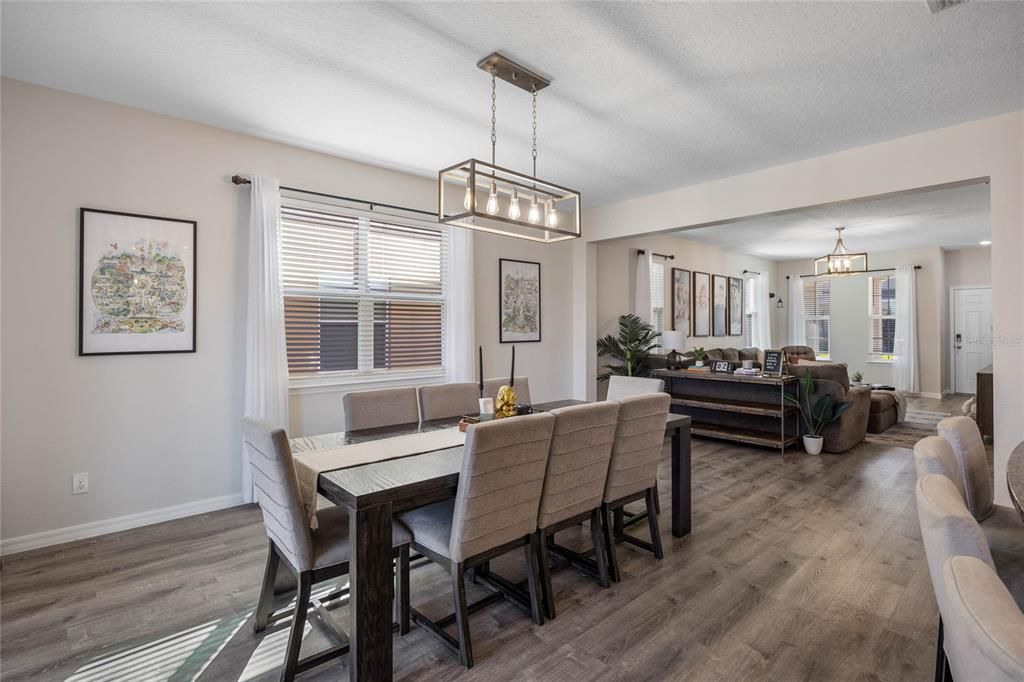 For Sale: $450,000 (4 beds, 3 baths, 2220 Square Feet)