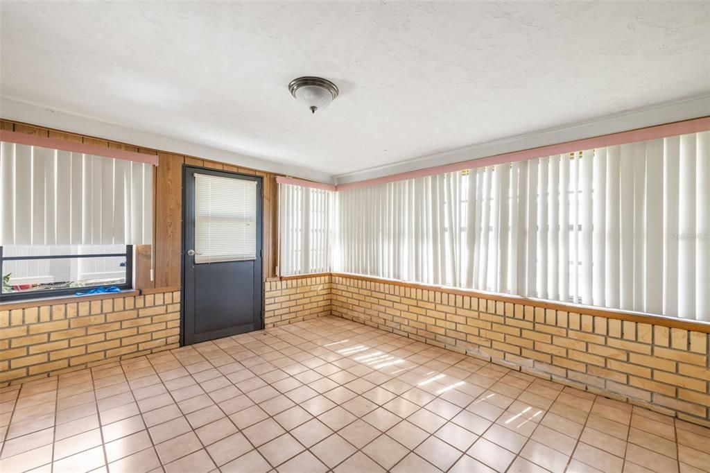 For Sale: $420,000 (4 beds, 2 baths, 2172 Square Feet)