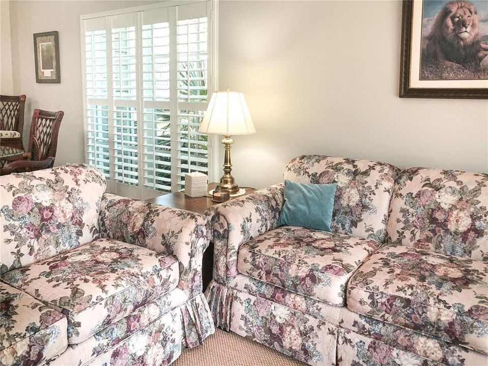 For Sale: $399,000 (2 beds, 2 baths, 1235 Square Feet)