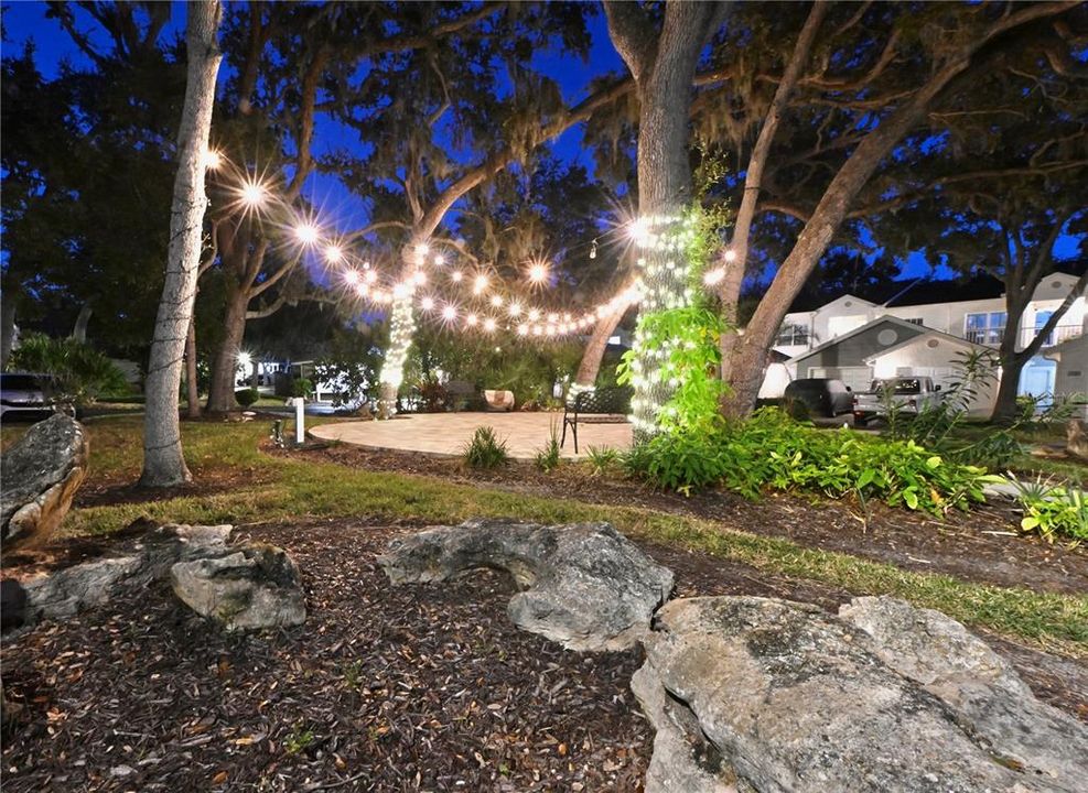 For Sale: $399,000 (2 beds, 2 baths, 1235 Square Feet)