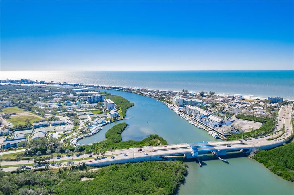 For Sale: $399,000 (2 beds, 2 baths, 1235 Square Feet)