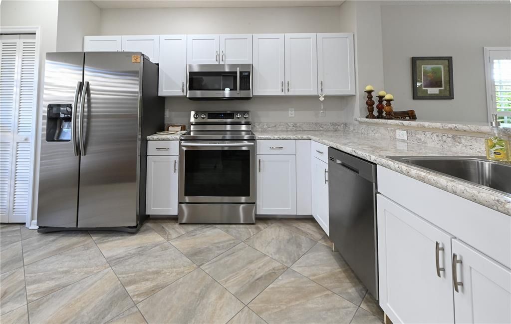 For Sale: $399,000 (2 beds, 2 baths, 1235 Square Feet)