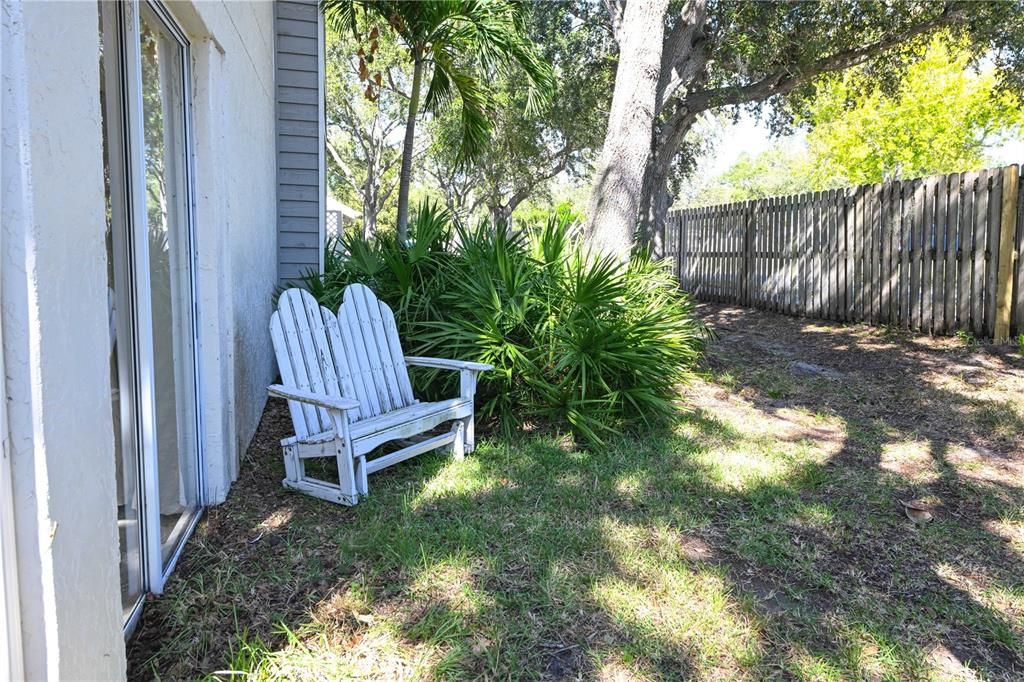 For Sale: $399,000 (2 beds, 2 baths, 1235 Square Feet)