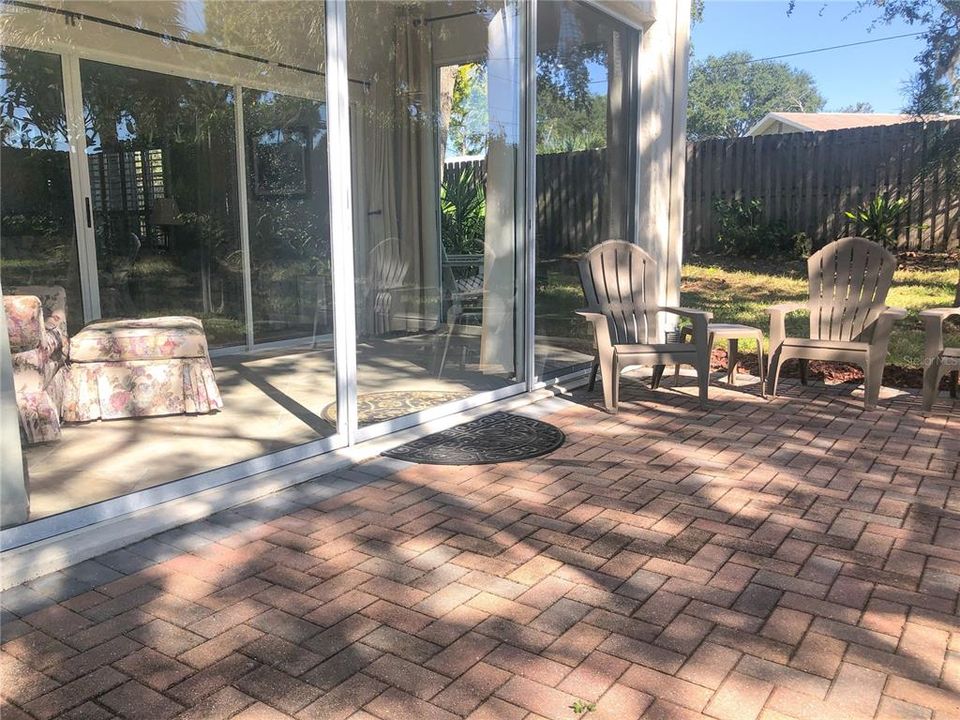 For Sale: $399,000 (2 beds, 2 baths, 1235 Square Feet)