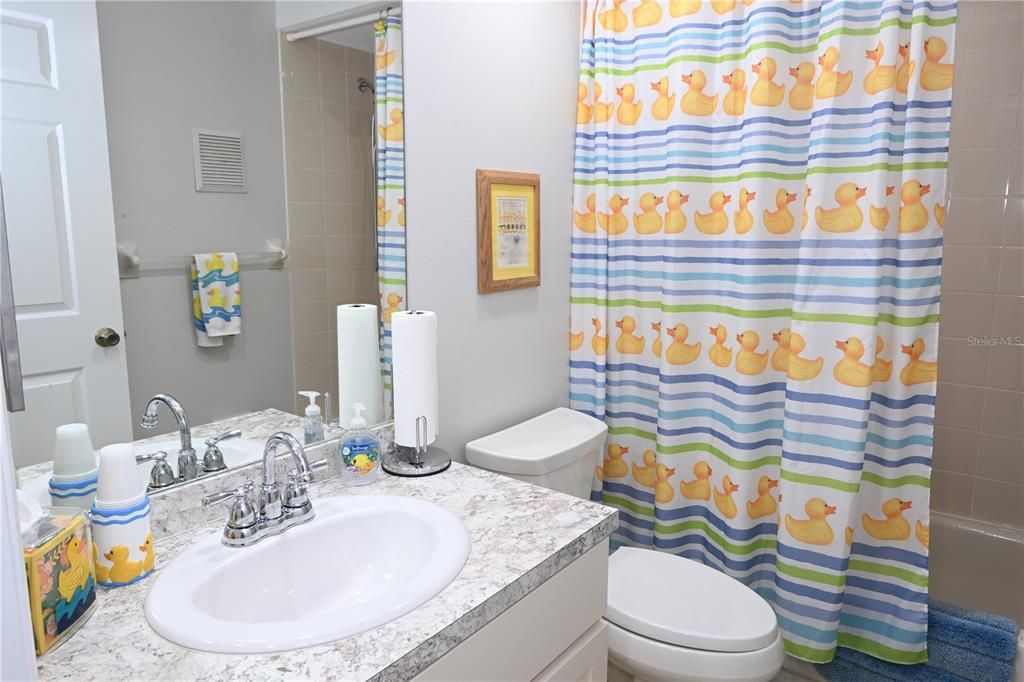 For Sale: $399,000 (2 beds, 2 baths, 1235 Square Feet)