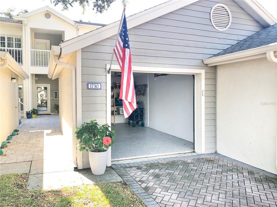 For Sale: $399,000 (2 beds, 2 baths, 1235 Square Feet)