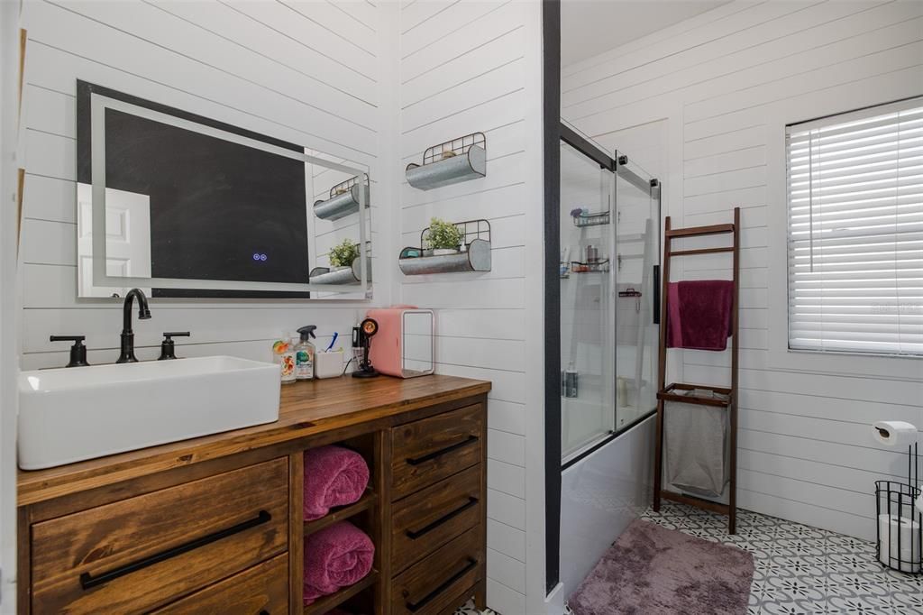 For Sale: $679,000 (4 beds, 3 baths, 2645 Square Feet)