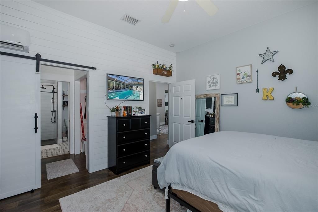 For Sale: $679,000 (4 beds, 3 baths, 2645 Square Feet)