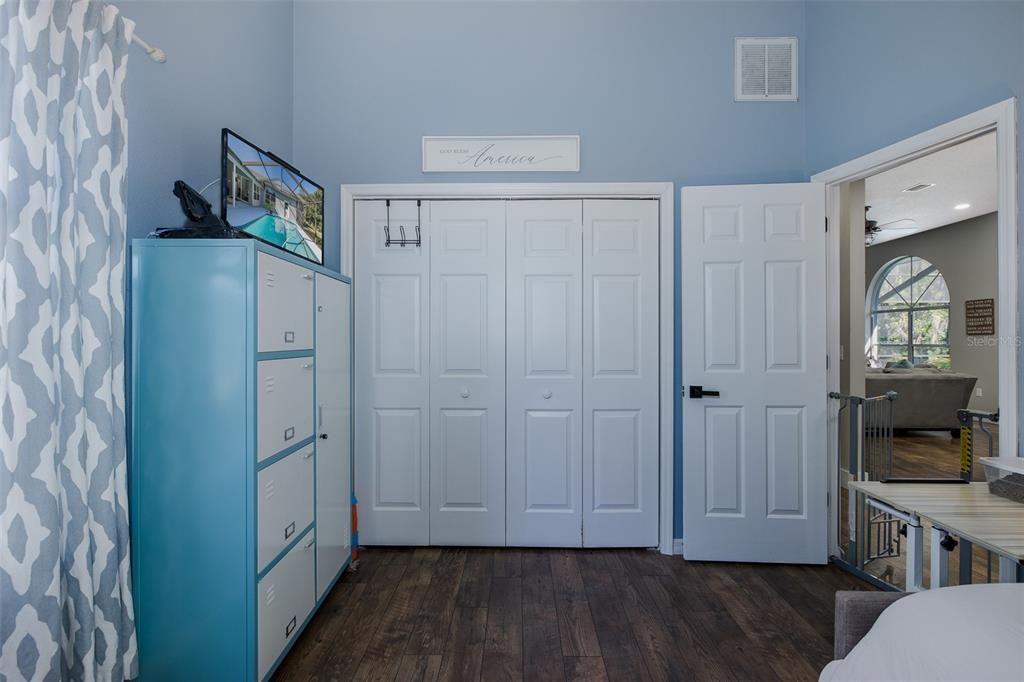 For Sale: $679,000 (4 beds, 3 baths, 2645 Square Feet)