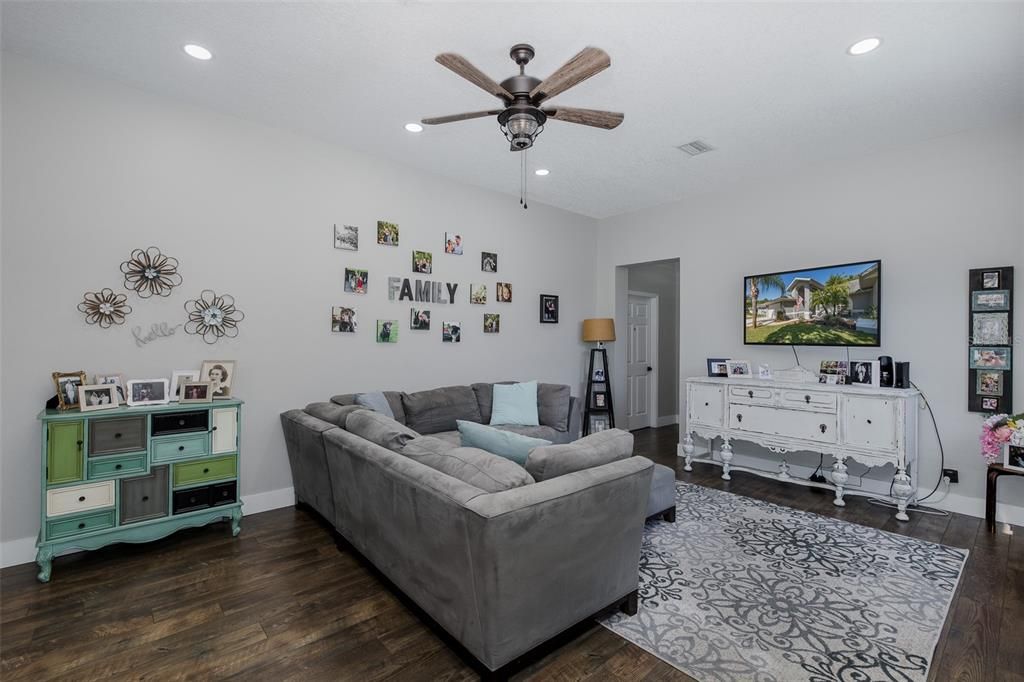 For Sale: $679,000 (4 beds, 3 baths, 2645 Square Feet)