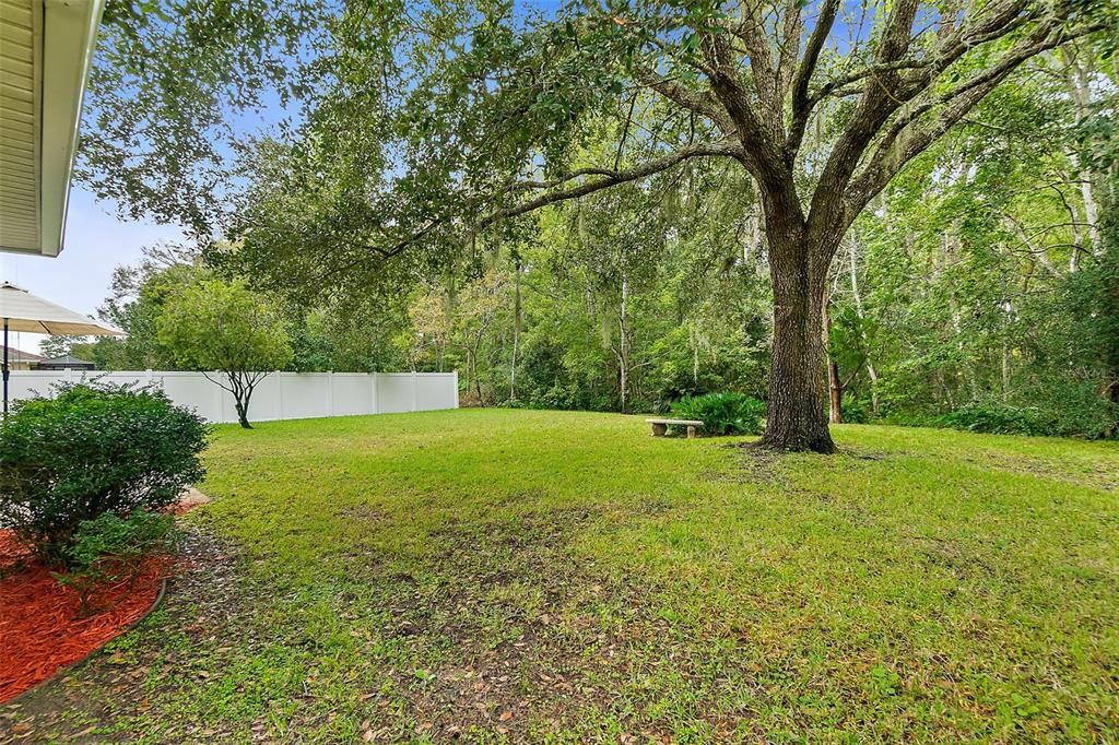 For Sale: $279,000 (3 beds, 2 baths, 1318 Square Feet)