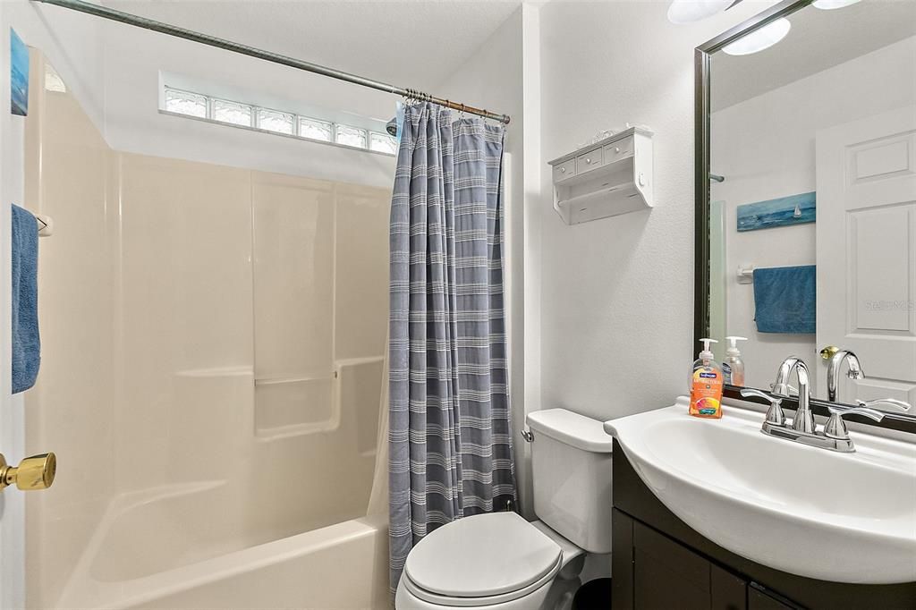 For Sale: $279,000 (3 beds, 2 baths, 1318 Square Feet)