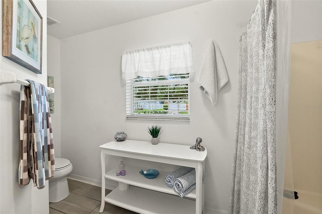 For Sale: $279,000 (3 beds, 2 baths, 1318 Square Feet)