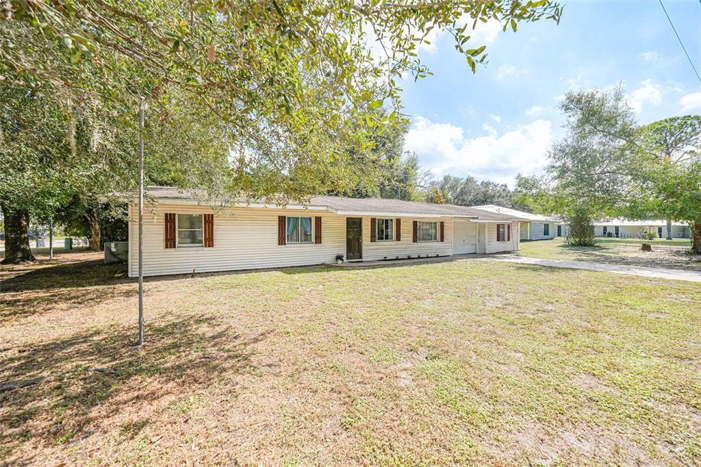 Active With Contract: $170,000 (3 beds, 1 baths, 1422 Square Feet)