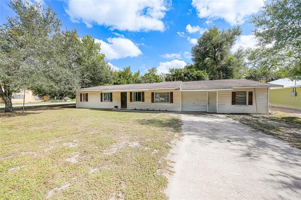 Active With Contract: $170,000 (3 beds, 1 baths, 1422 Square Feet)