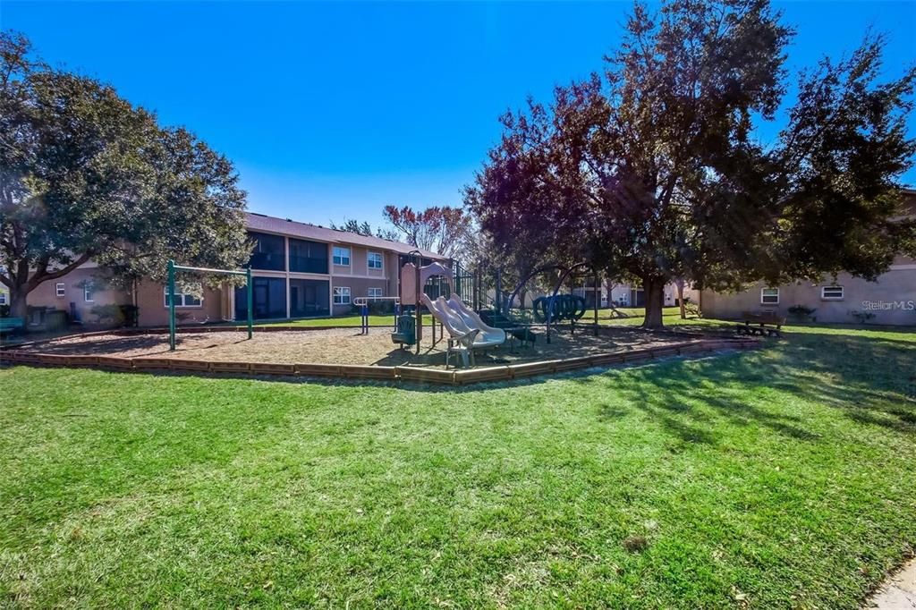 For Rent: $1,450 (2 beds, 2 baths, 905 Square Feet)