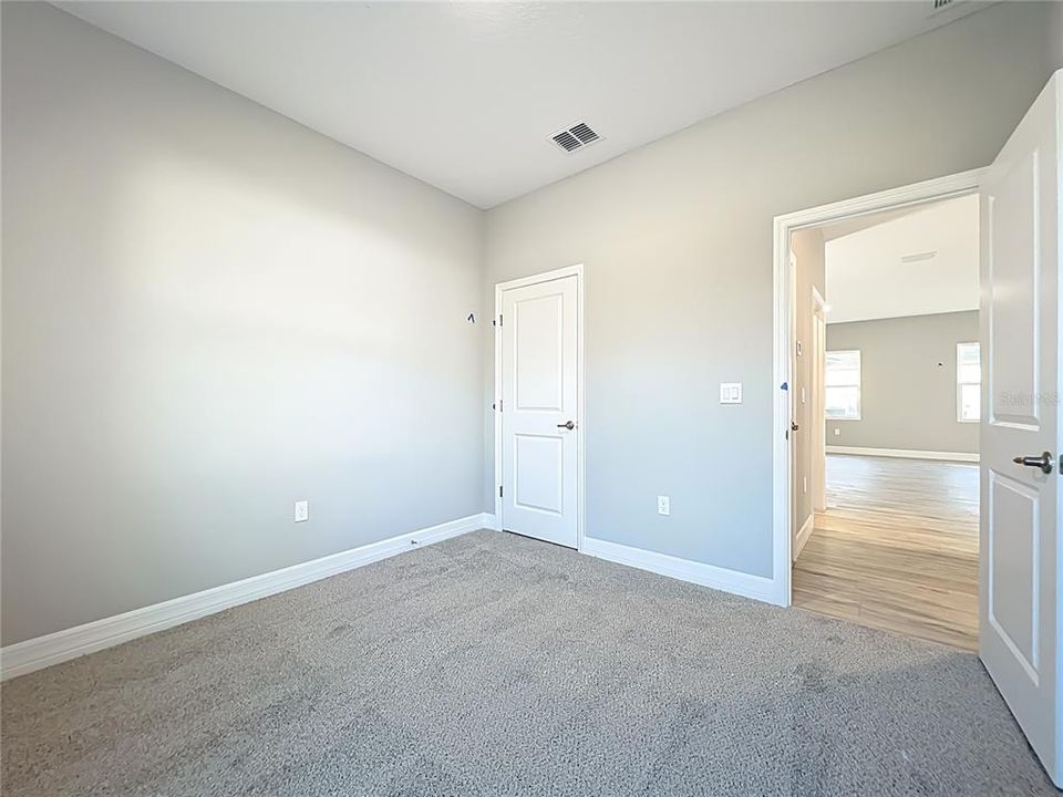 For Sale: $348,000 (4 beds, 3 baths, 1990 Square Feet)